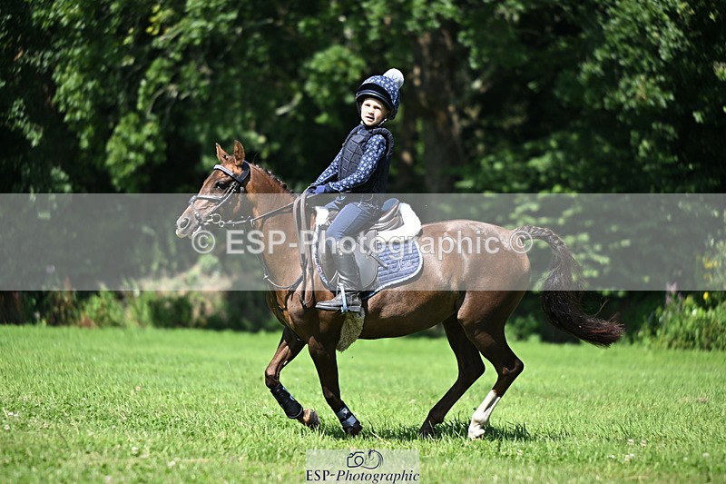 240729B-142653-02781 - Abbie's Group XC