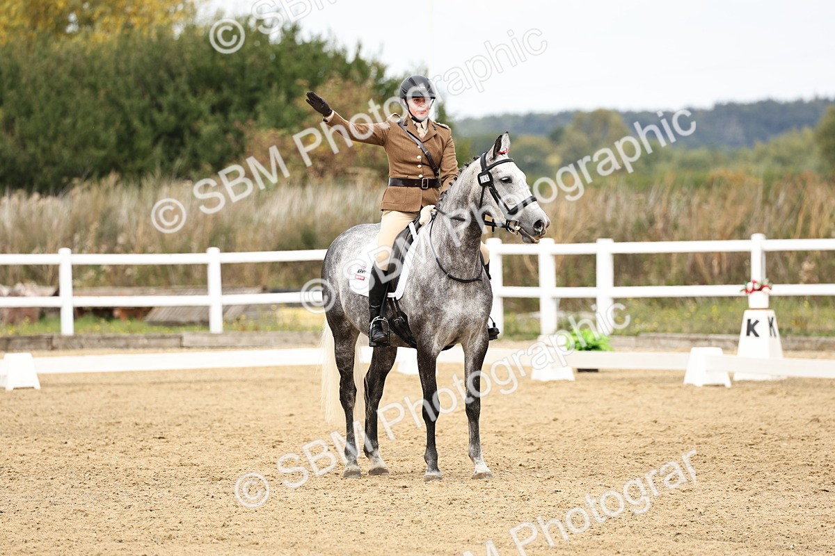 SBM_013039 - Class 3 - Novice 4 - 11.43-12.25