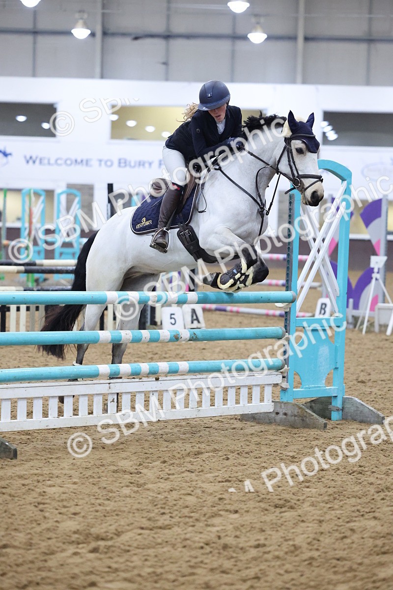 SBM_003324 - Class 11 - Blue Chip Pony Newcomers - 1.00m Open