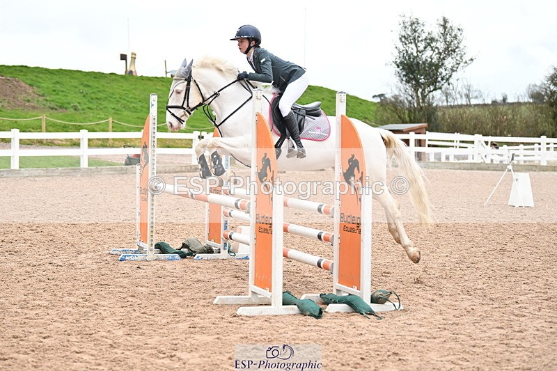 240309A-125929-01064 - Cls 8 Pony Newcomers and 1m Open