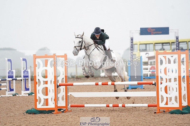 240901A-144746-10133 - 570-Olivia.Tucker-LUKE.AT.THE.SKY