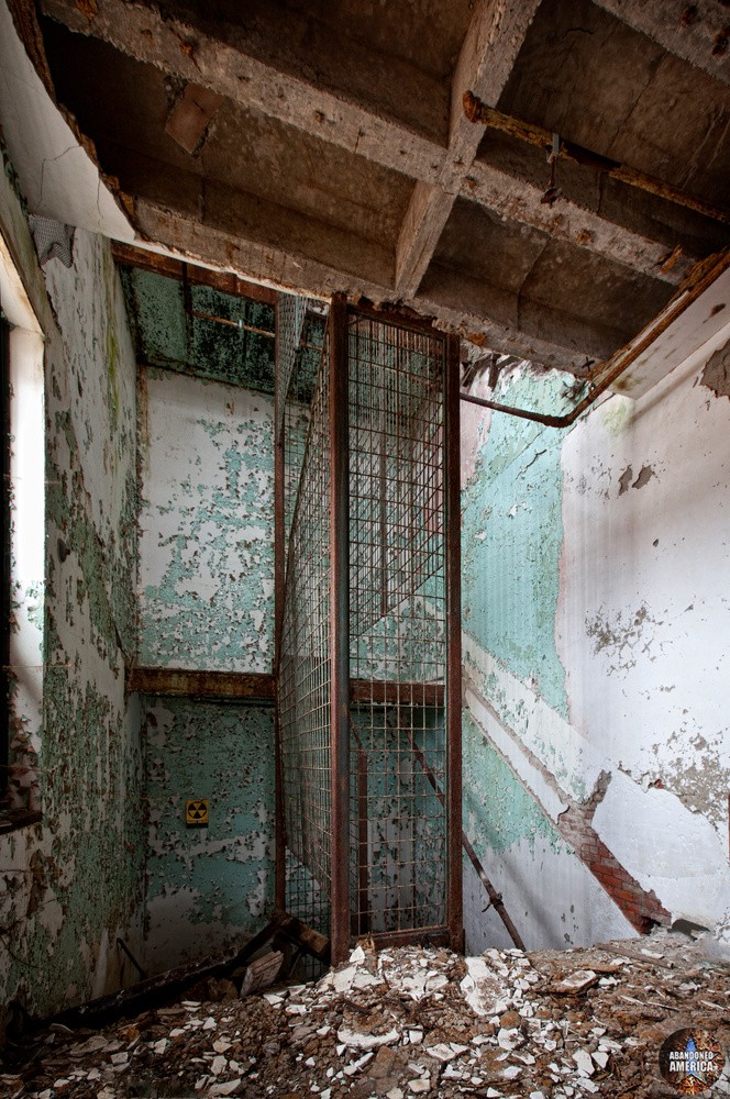 suicide proof - Middletown State Hospital