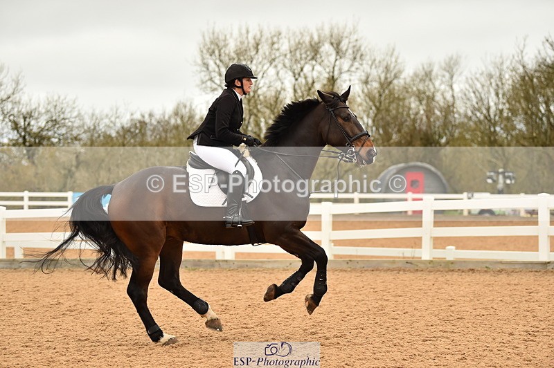 231122A-134900-00523 - Cls 5 Foxhunter & 1.20m Open