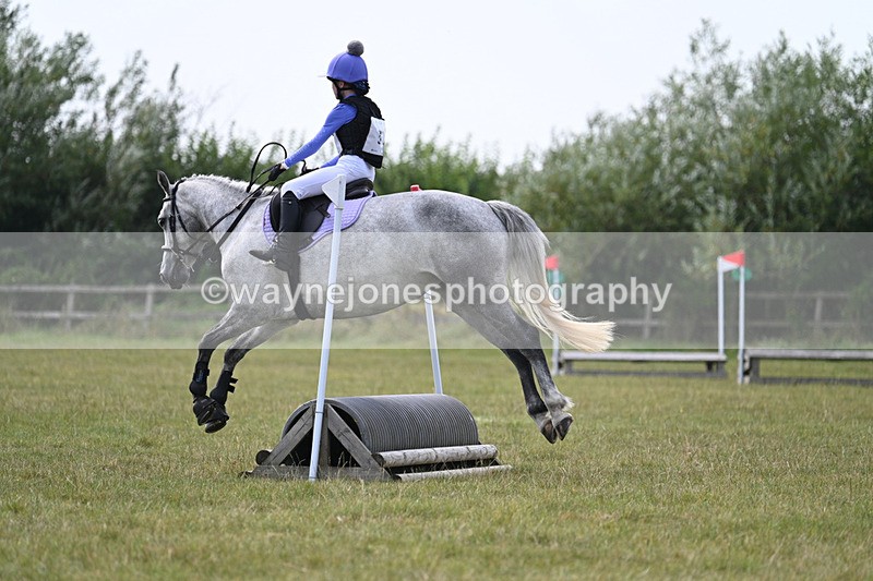 WJ7_7292 - 60cm XC Time 13:22 to 13:53