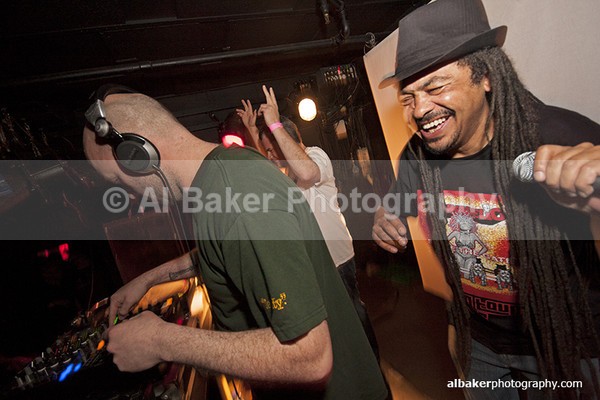 95 - Friends-&-Family @ the-roadhouse 24.04.15