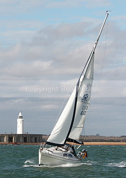 111029 LOOKIN FOOR IMG_0572 - Sailboats - monohull