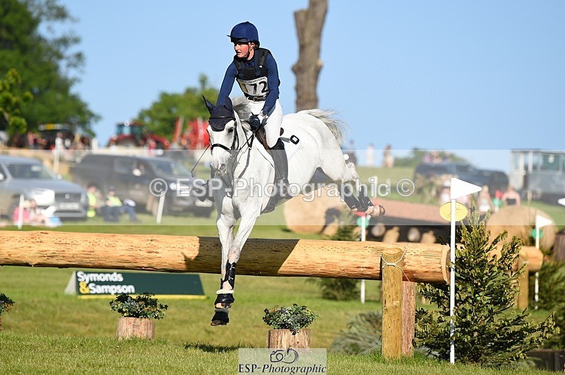 230527-181020-13750 - 172-VELOUMANI_TESS_LY-Aliene_Ruyter-XC