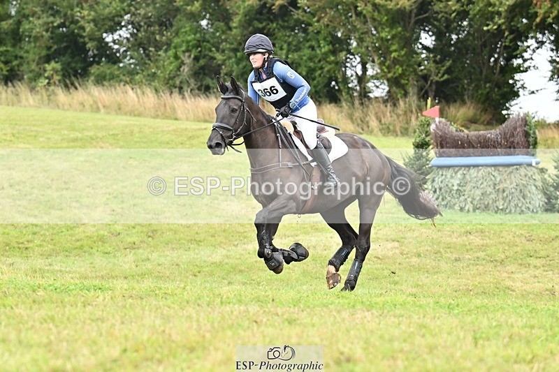 250831-112228-07768 - H-366-Kerry.Gibson