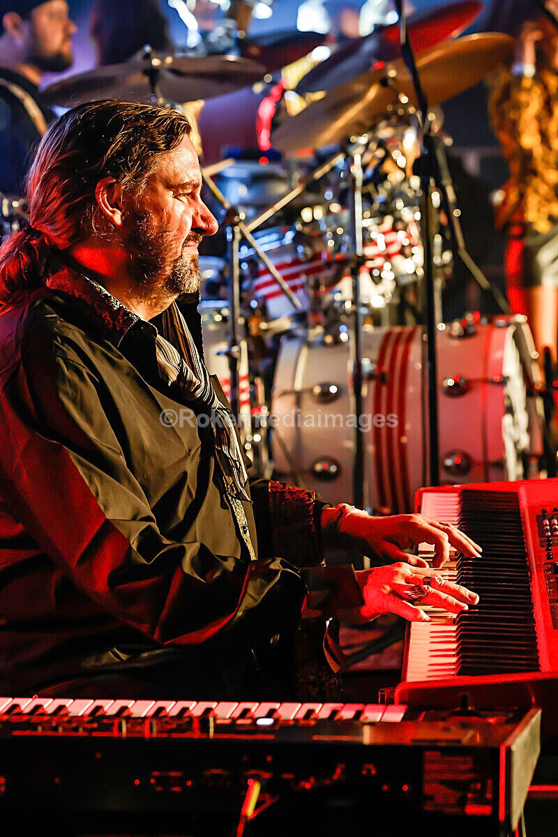 Sunday-489 - MINETY 2025