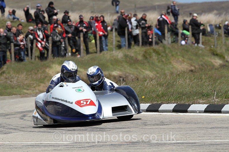Kevin Thornton/ Wayne Kemp - Sure Sidecar Race 1
