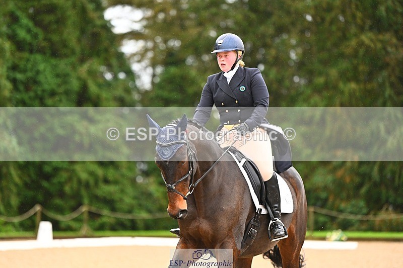 231021-112351-14656 - 237-CHOCOLATE.BOMB-Poppy.Burnyeat-DR