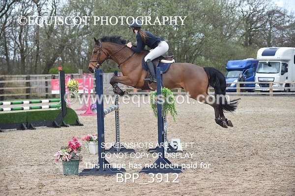 BPP_3912 - CLASS 4 Senior Newcomers/ 1.10m Open