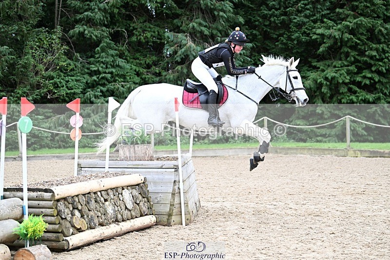 241117-131529-04109 - Cls 3 90-95cm 13.00 to 14.00