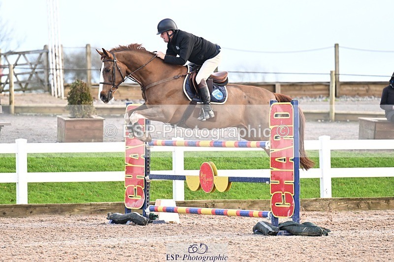 251206-141201-01257 - Cls 13 Snr Foxhunter and 1.20m