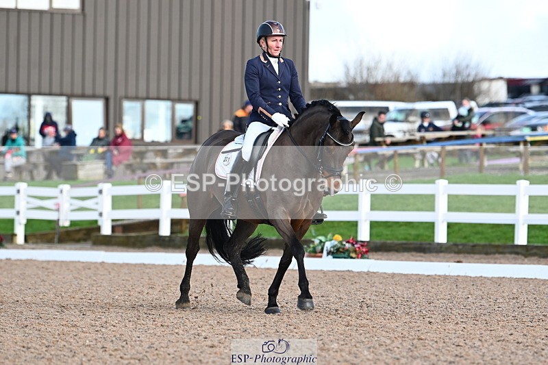 240218A-113457-06362 - 221-Alice.Peternell-Fourseasons.Sienna