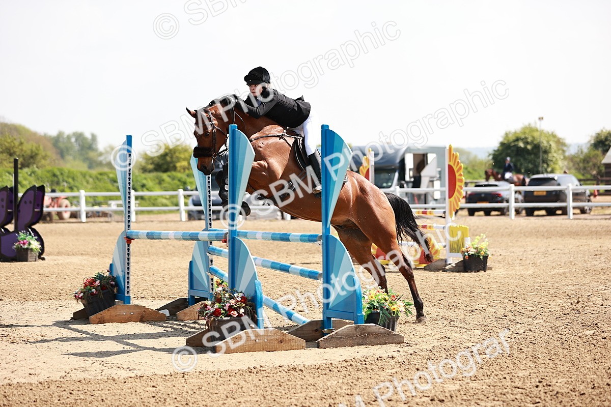  - Class 23 - Senior 1.05m