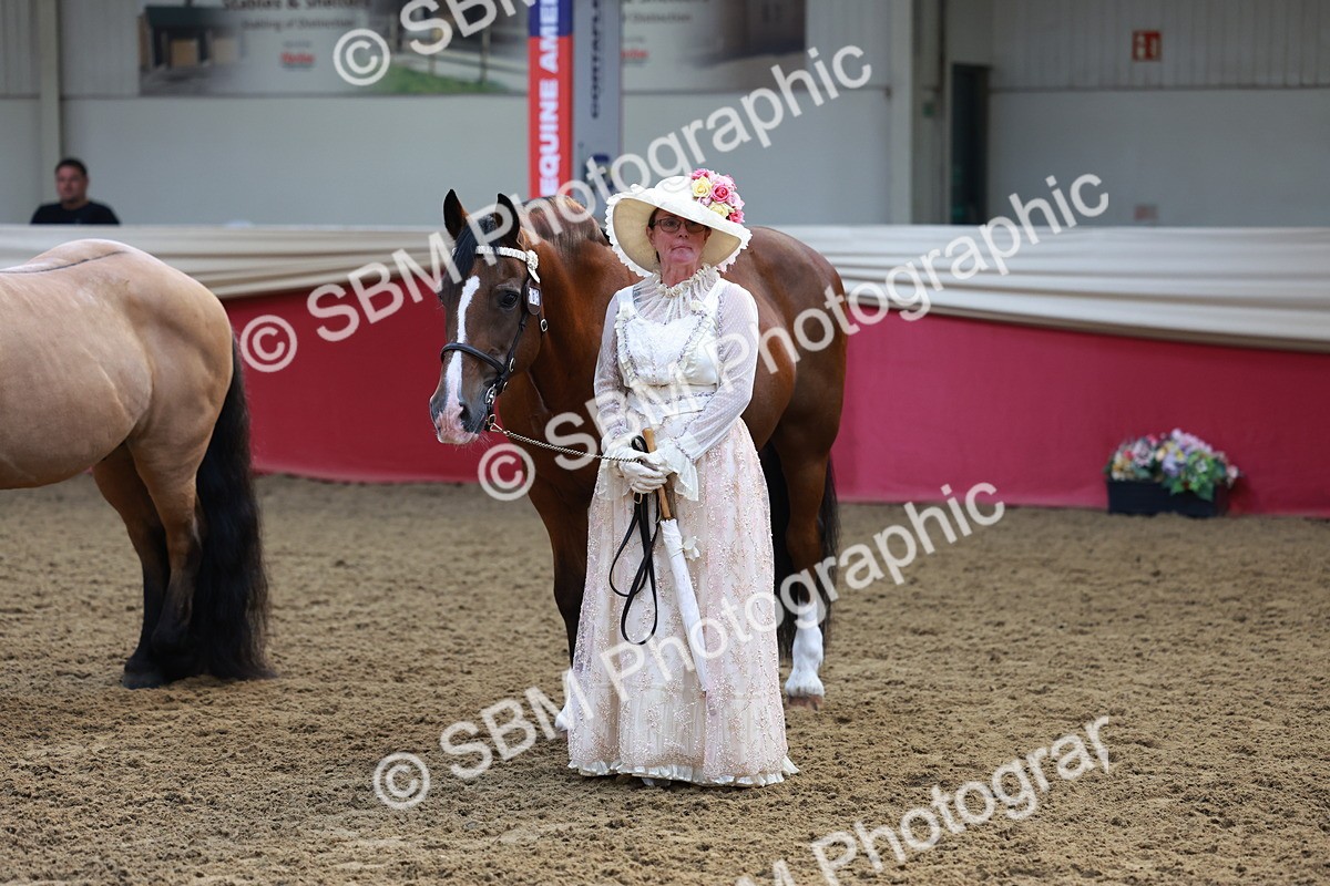 SBM_12103 - Class 103 - IH Costume