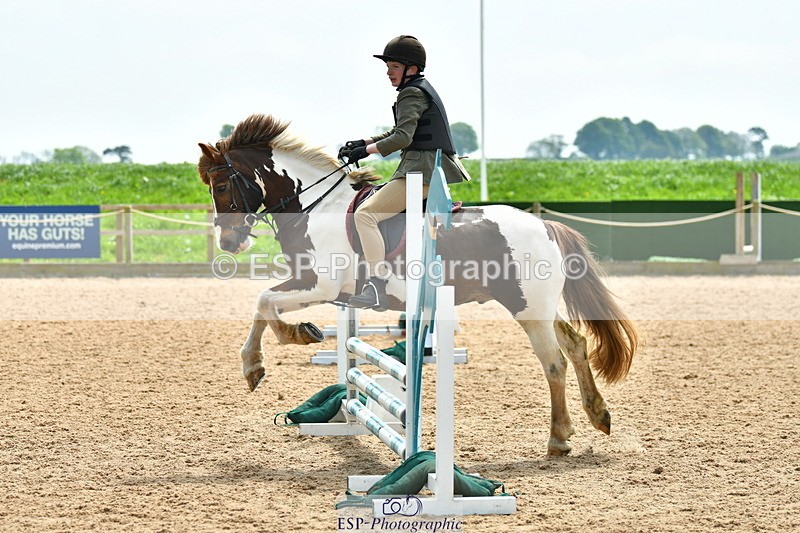 230513A-132904-01082 - Cls 34+35 Club 60cm