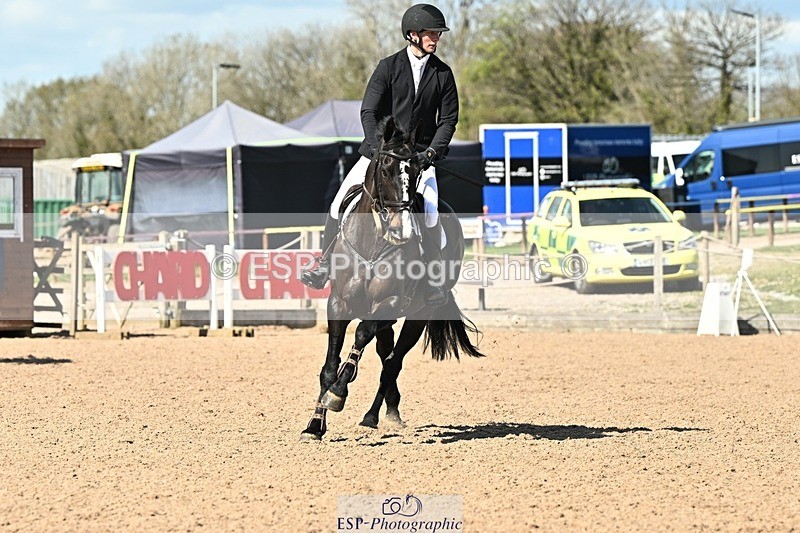 250416-152600-01732 - Cls 6 Foxhunter and 1.20m