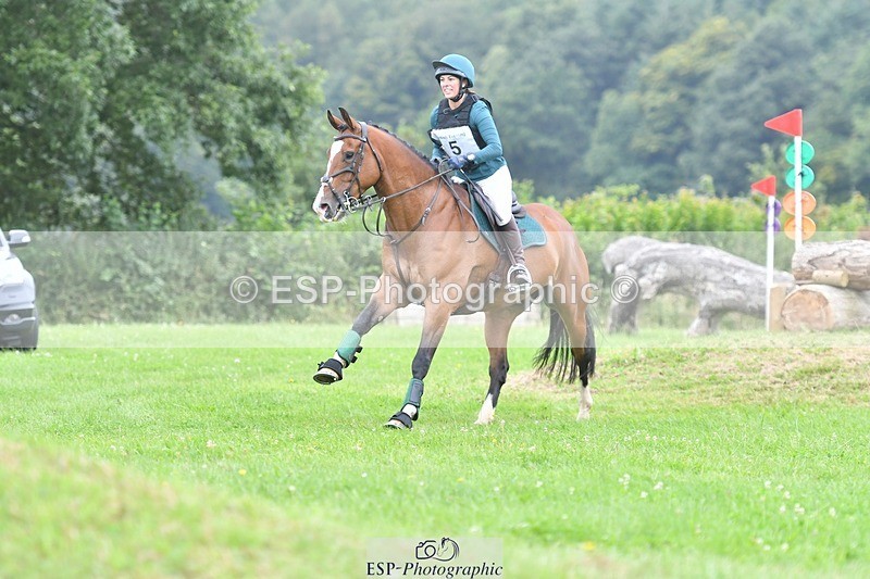 240803-113233-03212 - 005-Laura_Keam-DIAMOND_CRUISE_ON