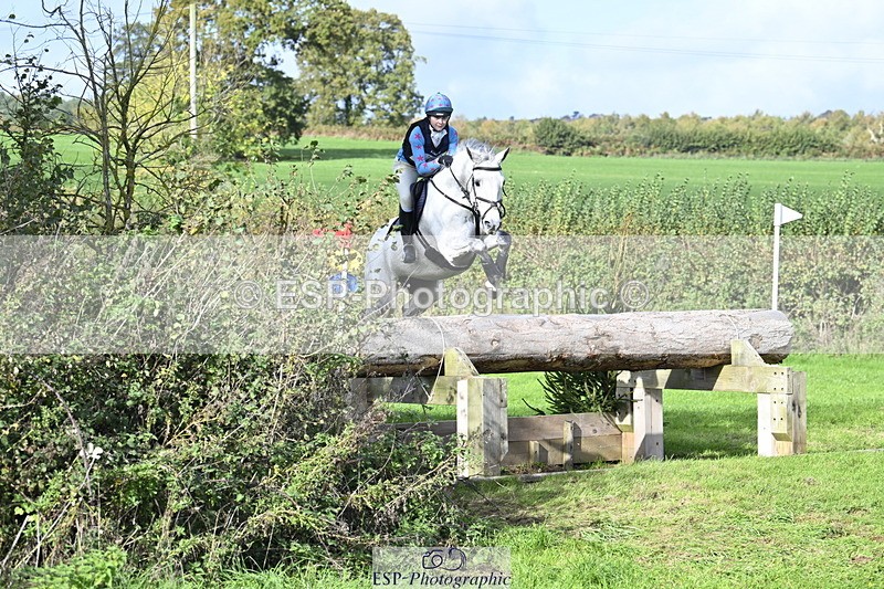 251024A-120657-08895 - B-109-Zoe.Davies