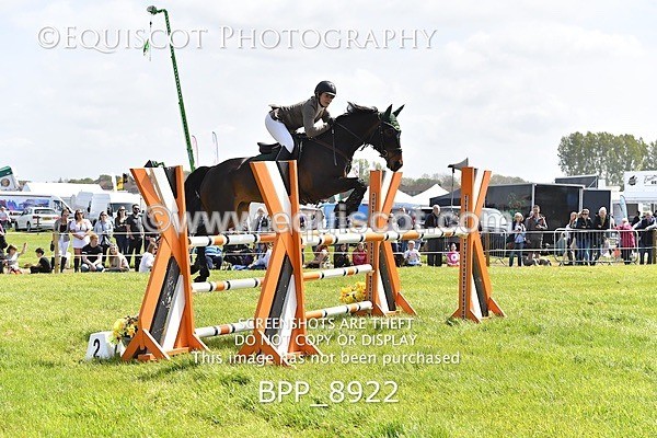 BPP_8922 - CLASS 3 The RHS Andrew Hamilton Coach Novice Qualifier (1.20m)