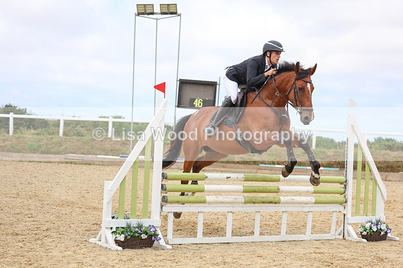 3E7A4837 - Class 4: Senior British Novice/90cm open