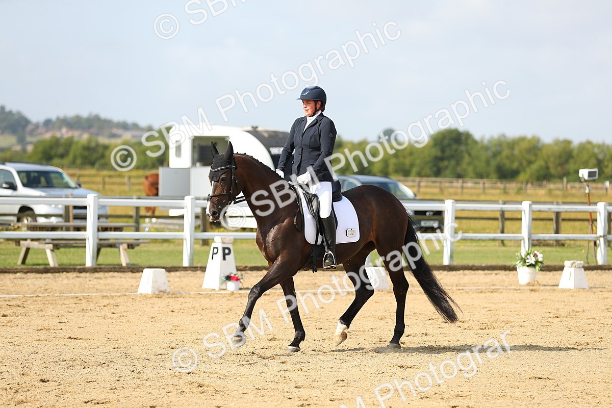 SBM_015577 - Class 13 - Novice 23 - 9.54-11.04