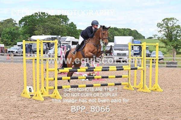 BPP_8066 - CLASS 11 SUN Senior BritiNovice/ 90cm Open