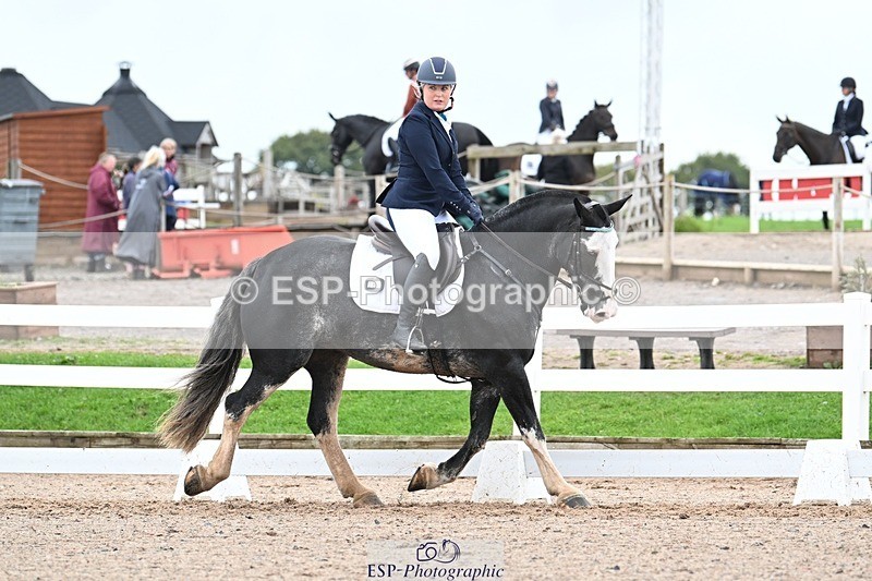 250907-123409-08368 - 061-christine.harrisonRed.Flair