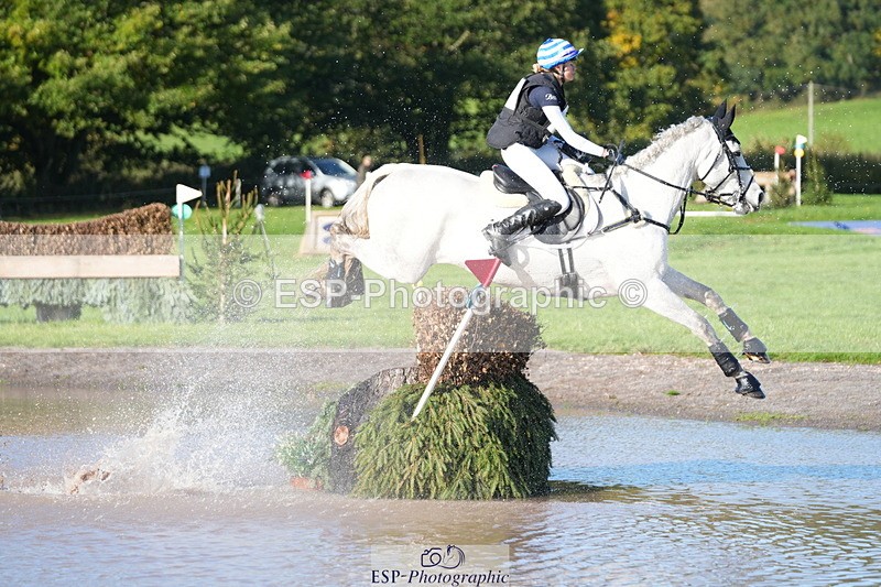 251024A-110454-07083 - A-011-Tara.Moore