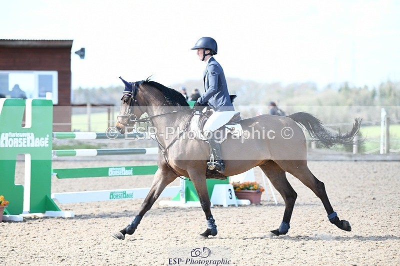 250328-122002-00933 - Cls 3 Snr Foxhunter