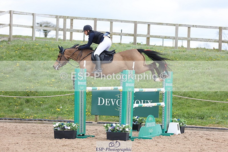 240419A-124959-07473 - Cls 6, 2 Star Medium Tour 1.35m