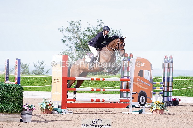 240803A-100716-07113 - Cls 29 Snr Foxhunter