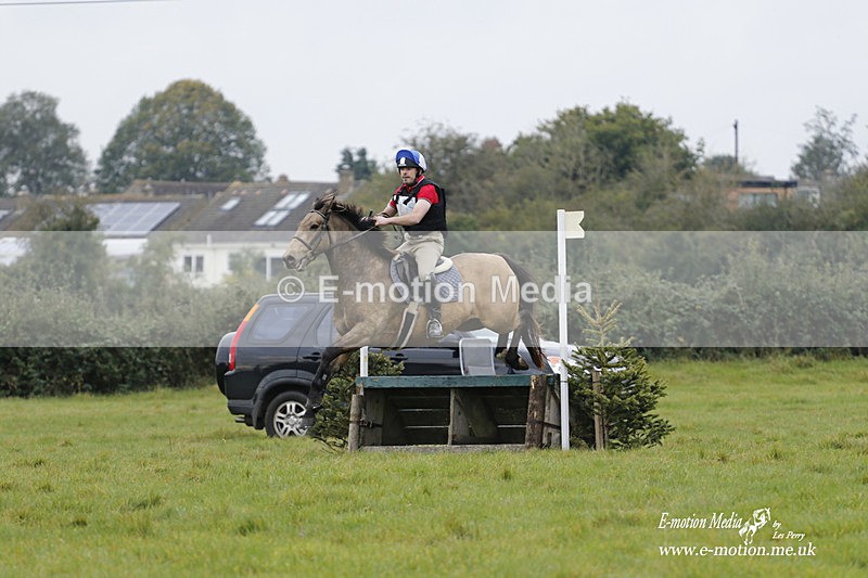  WWHT 171021 1952 - Novice Pairs (0.80m)  17/10/21