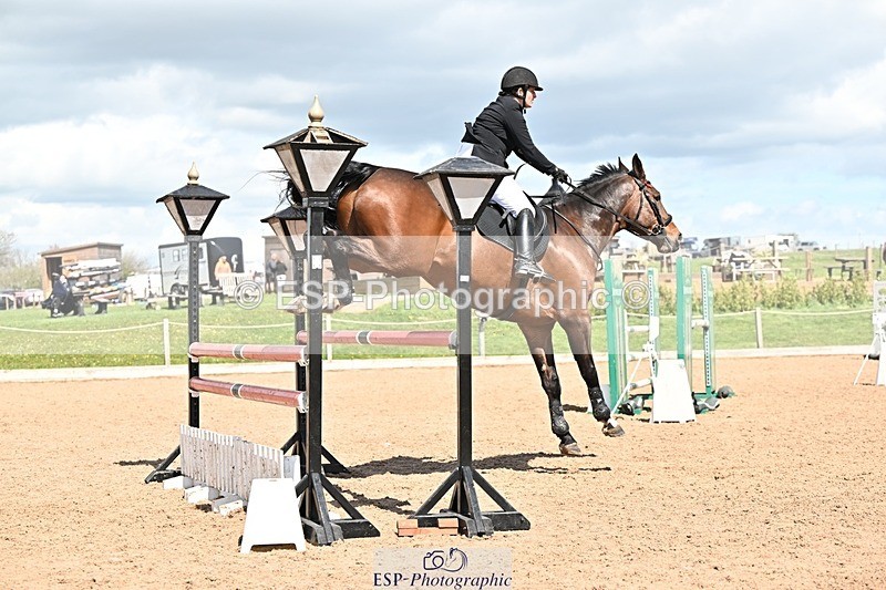 250416-131527-00979 - Cls 4 Newcomers and 1.10m