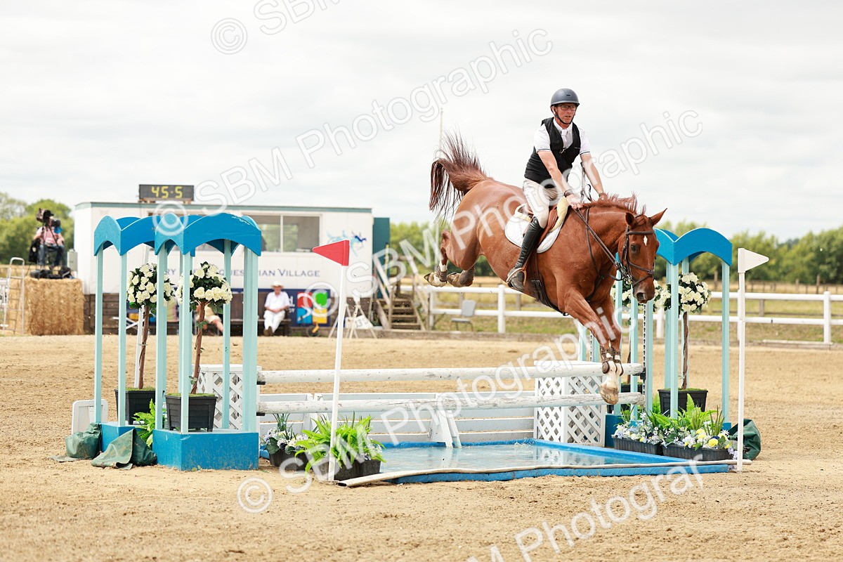 SBM_018285 - Class 21 - Senior Newcomers Championship 2d Rd