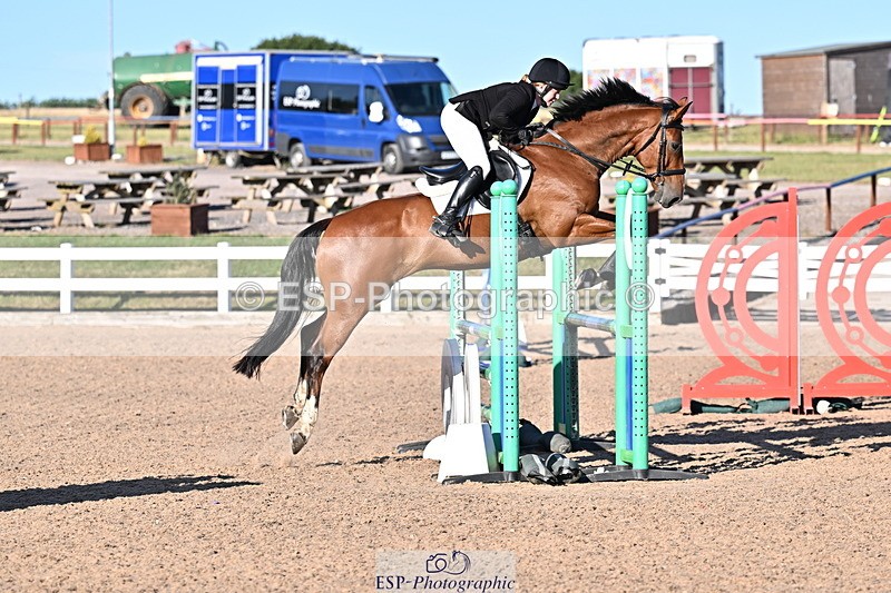 250708A-190349-00722 - 100cm Classes