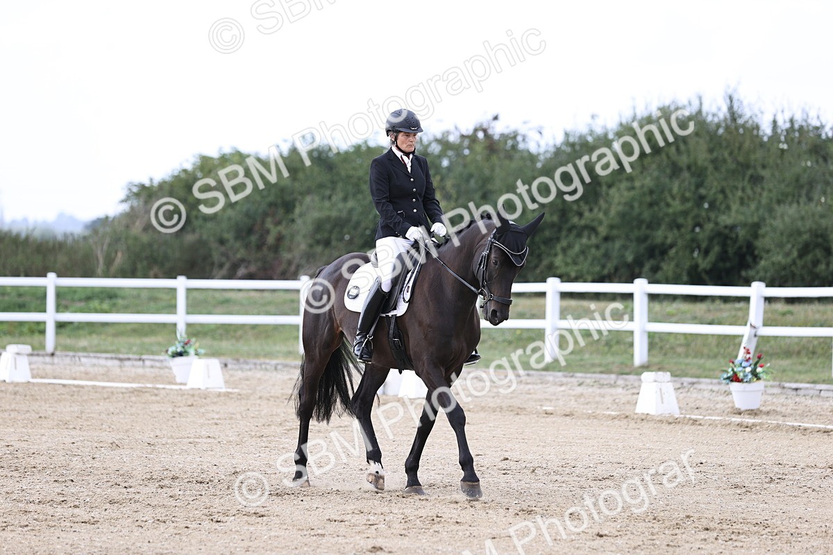 SBM_017960 - Class 14 - Novice 23 - 15.16-16.19