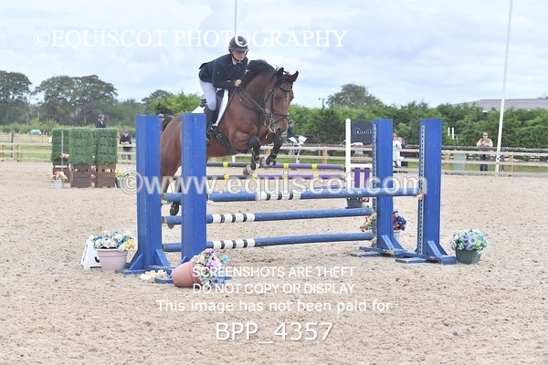 BPP_4357 - CLASS 12 SUN Senior British Novice/ 90cm Open