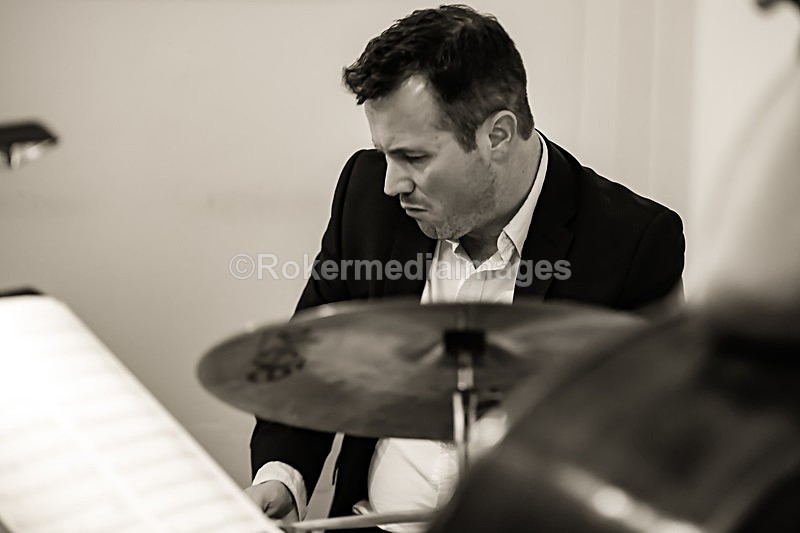  - TOM & SIMON GARDNER PLAY BROTHERS CANDOLI