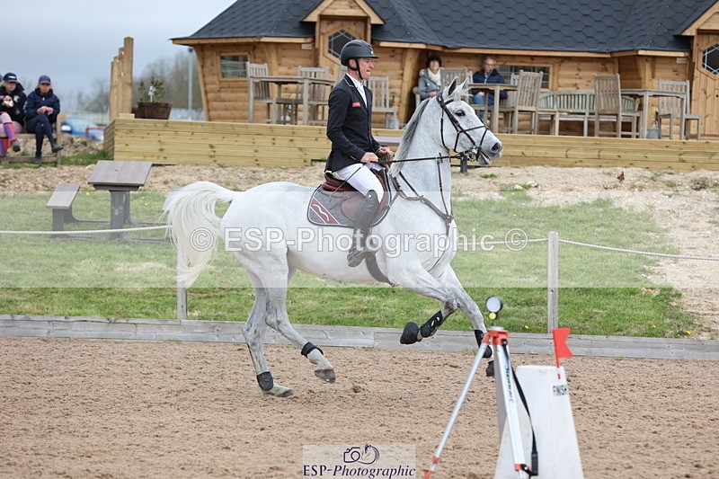 240419A-104100-06160 - Cls 2, 2 Star Small Tour 1.30m