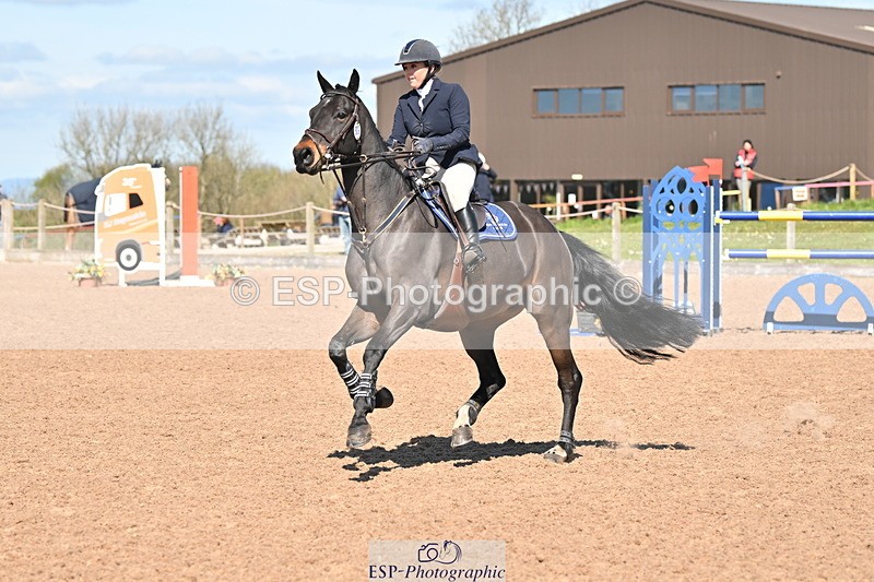 240418A-113805-02637 - Cls 5, 2 Star Medium Tour 1.35m