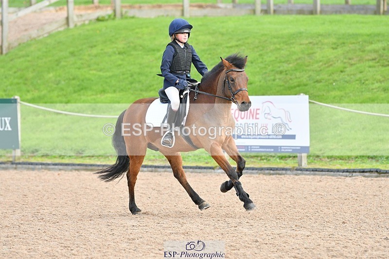 251026-110921-02271 - Cls 21+22 70cm Club and Schools