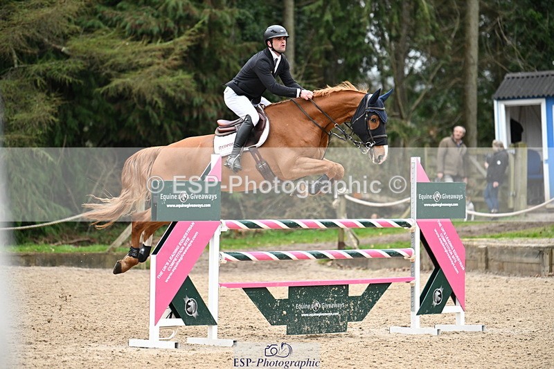 250323A-154745-05104 - Cls 25 Snr Fox & 1.20m Open