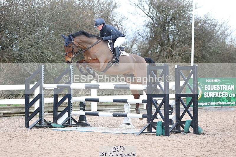 240223A-131124-01404 - Cls 5 Newcomers and 1.10m Open