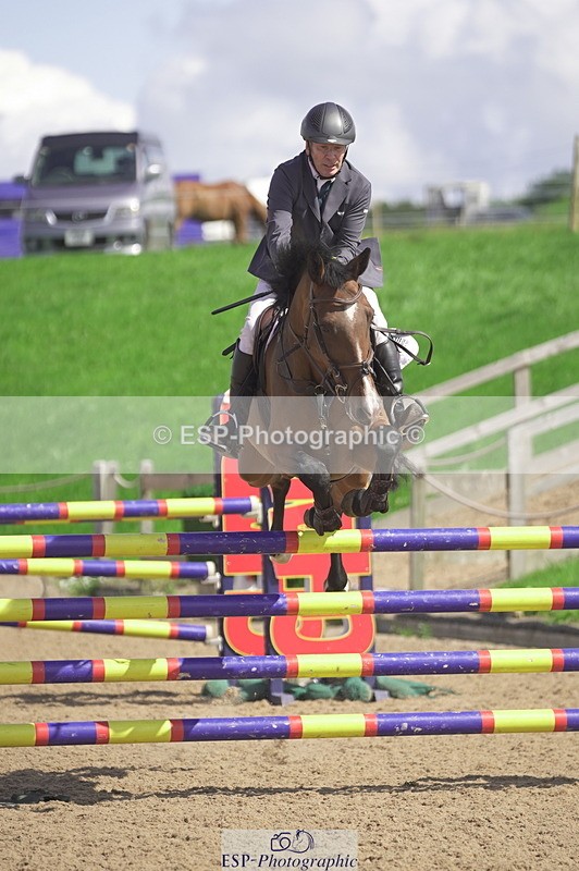 230806A-110824-01520 - Cls 13 Snr Newcomers & 1.10m Open