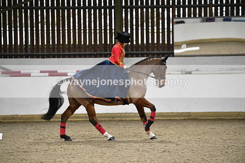 WJ5_9391 - Time 13:04 to 13:41 Fancy Dress DTM