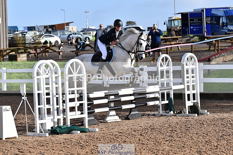 231028A-105834-00647 - Cls 2 British Novice & 80cm Open