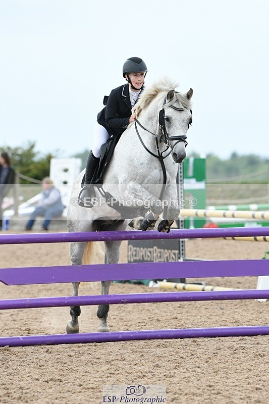 250807-113936-00732 - 1m Round 1